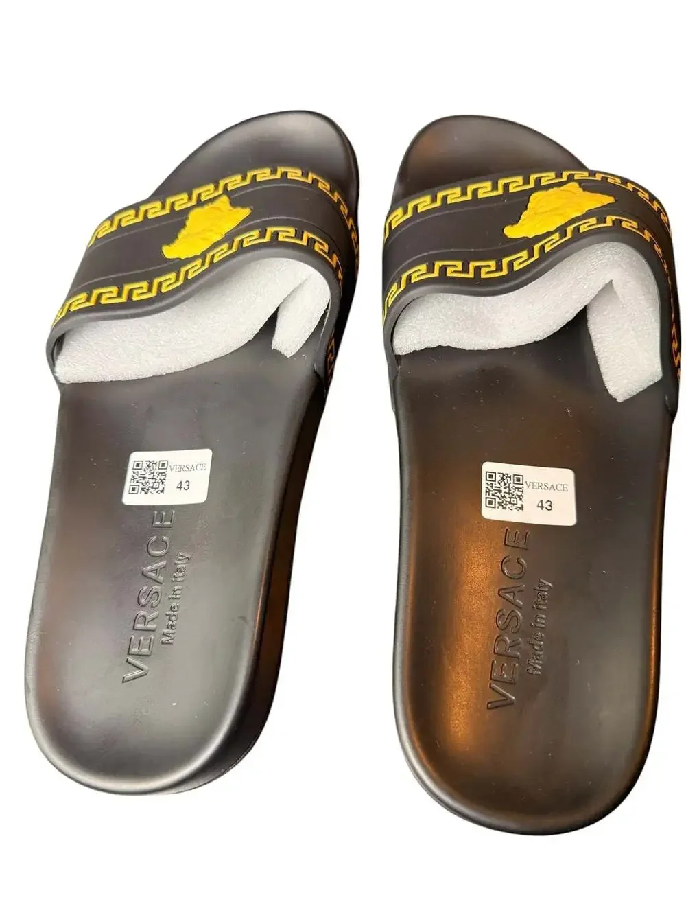 Versace La Medusa Rubber Pool Sliders in Black and Gold